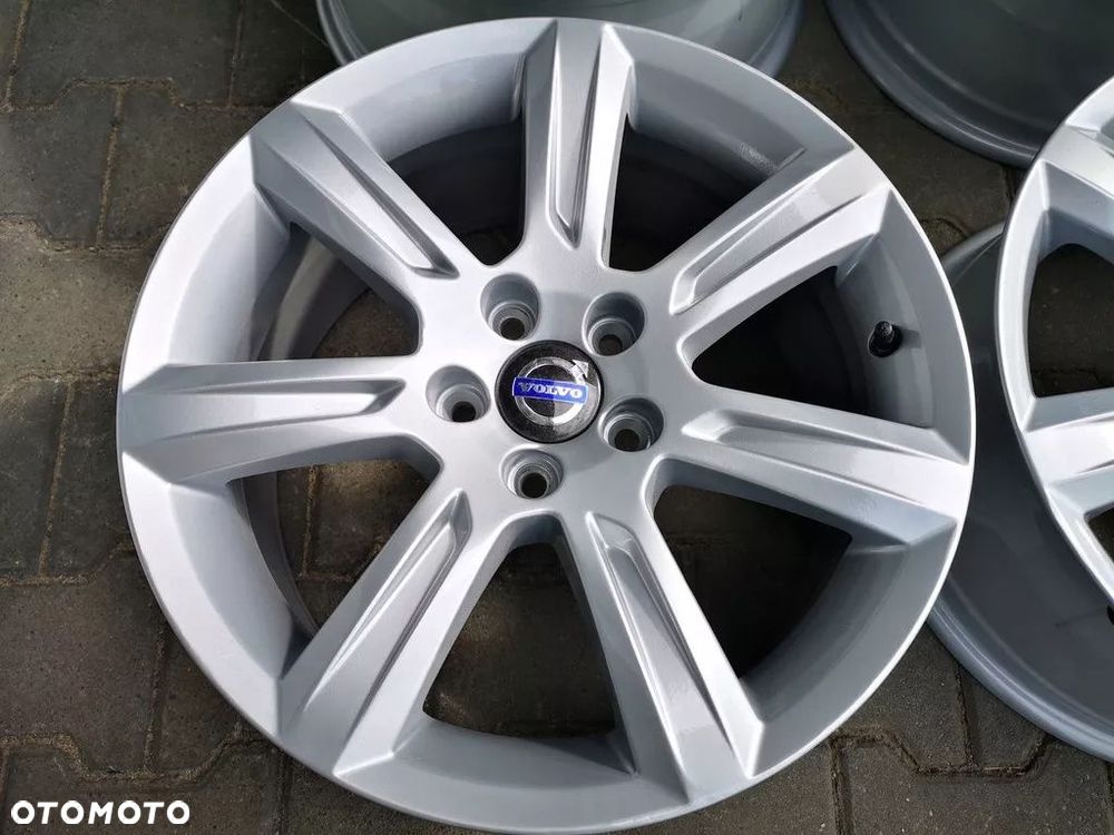 VOLVO cx60 s90 v90 s60 IDEALNE 17'' - 3