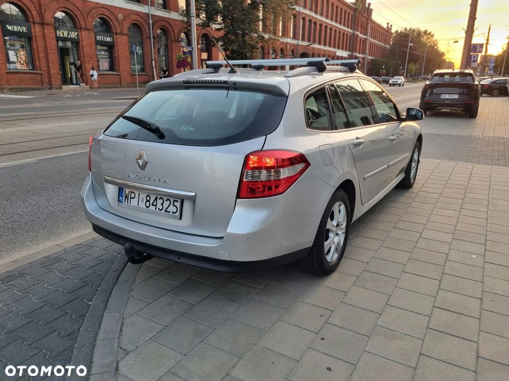 Renault Laguna - 4