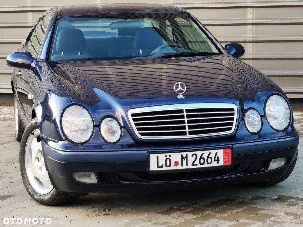 Mercedes-Benz CLK - 9