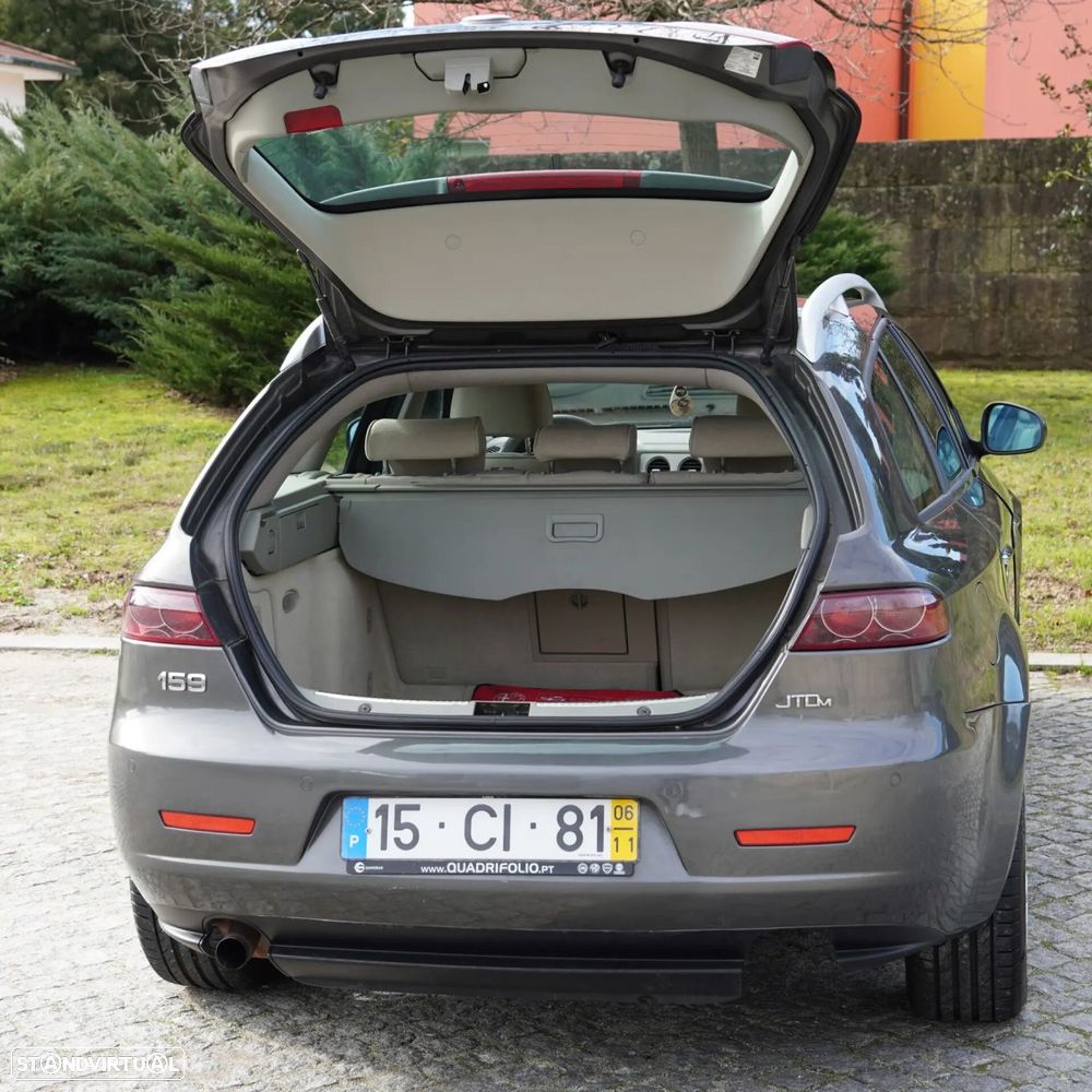 Alfa Romeo 159 Sportwagon 1.9 JTDm 16V Sportiva - 34