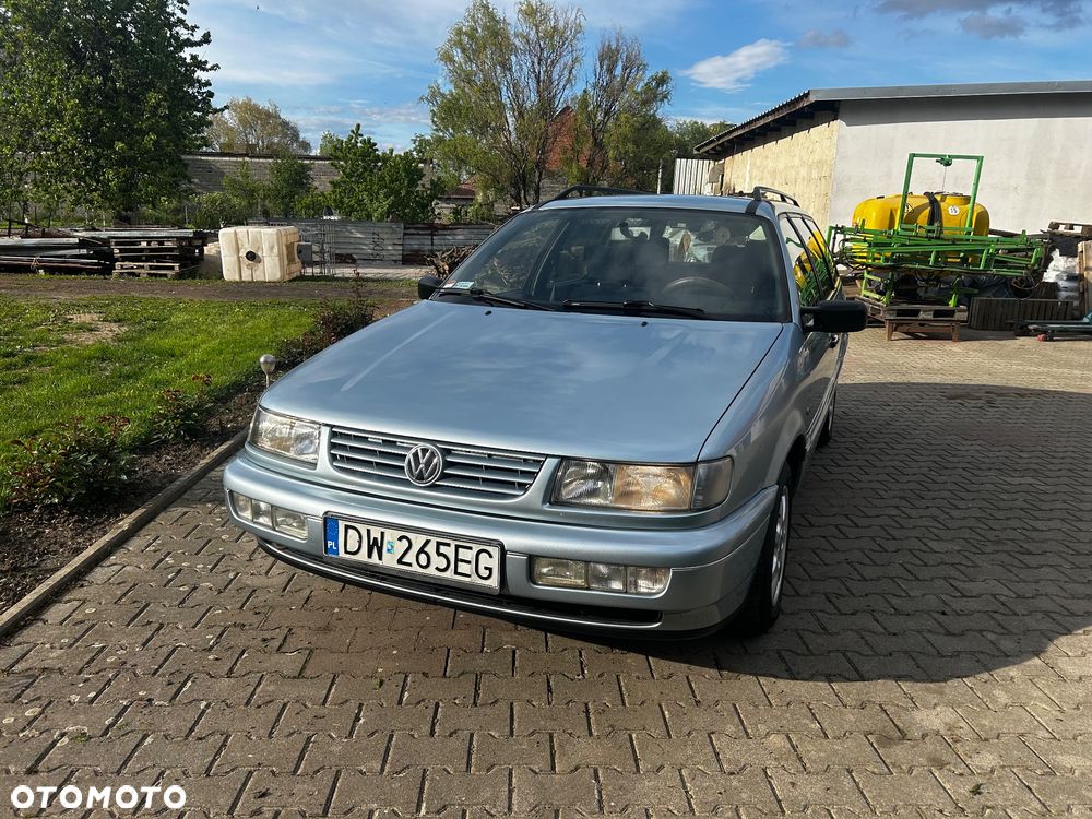 Volkswagen Passat 2.0 GT - 1