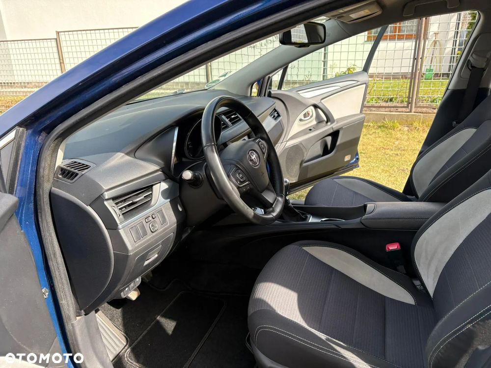 Toyota Avensis Touring Sports 1.8 Edition S+ - 13