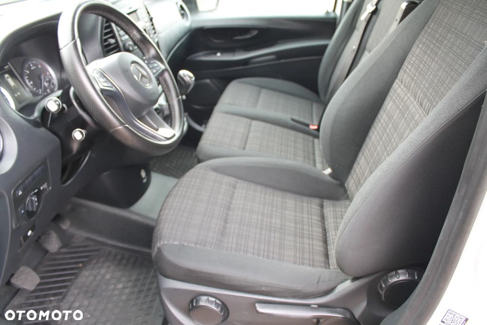 Mercedes-Benz Vito Mixto L2 447.703 - 19