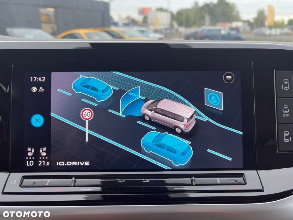 Volkswagen Multivan 2.0 TSI L2 Style DSG - 23