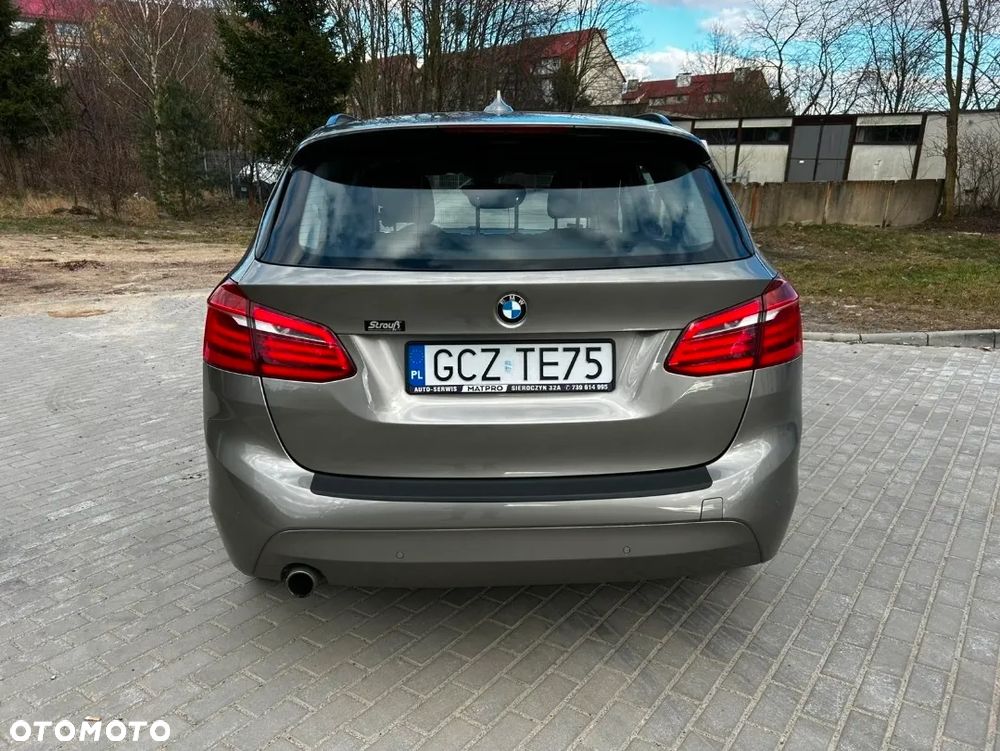 BMW Seria 2 216d Sport Line - 3