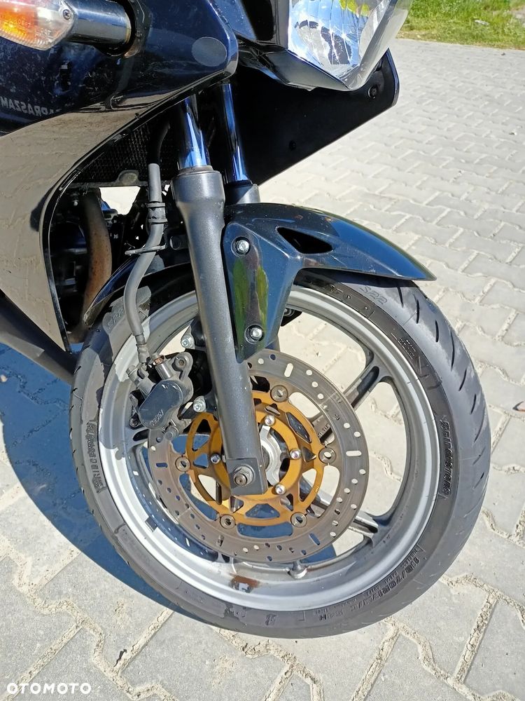 Honda CBR - 8