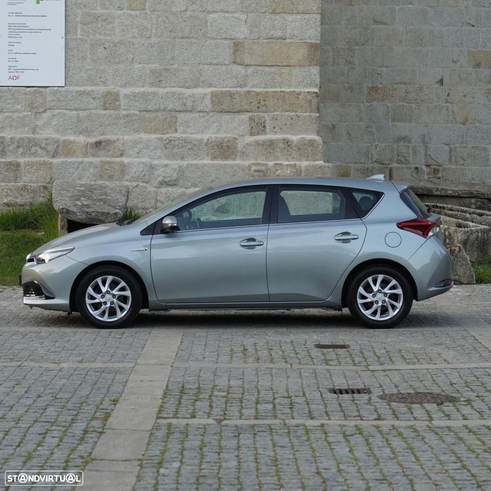 Toyota Auris 1.8 HSD Active - 9