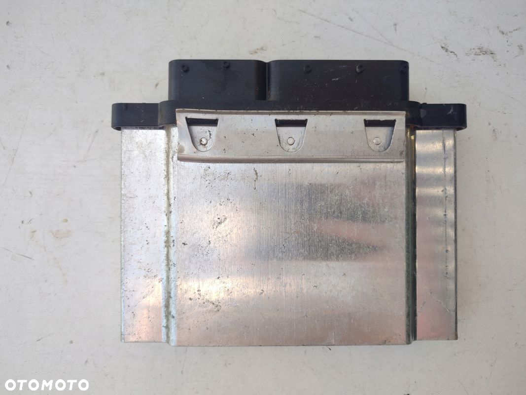 Sterownik komputer silnika SEAT LEON III LIFT 1.4 TSI 04E907309BH - 2