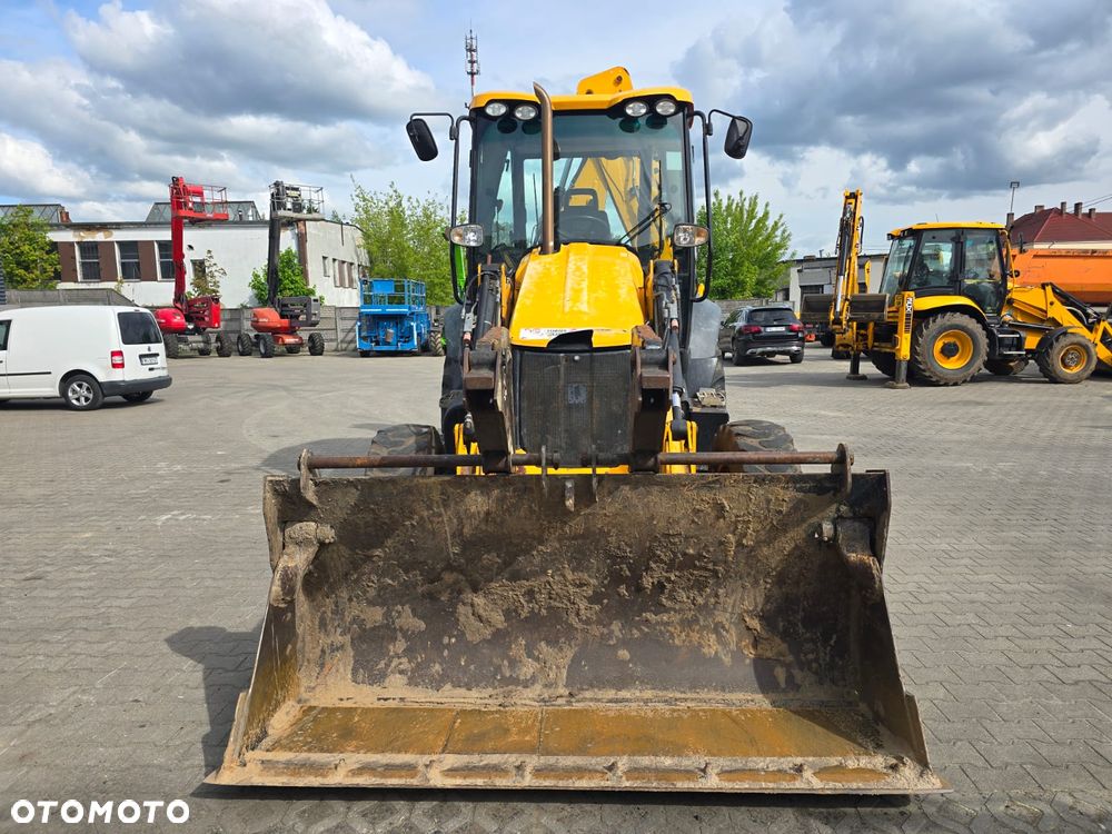 JCB 3 CX - 7