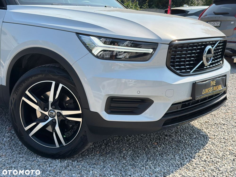 Volvo XC 40 D4 AWD Geartronic R-Design - 24