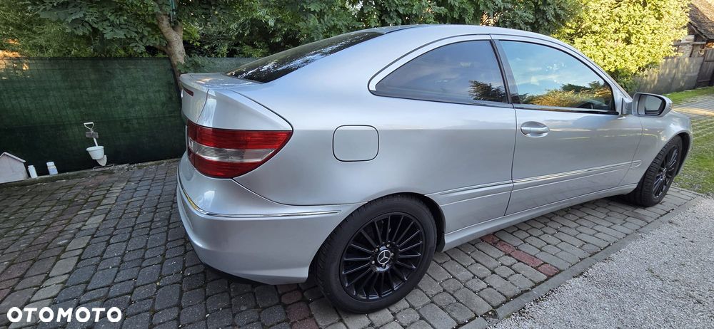 Mercedes-Benz CLC 200 CDI DPF - 11