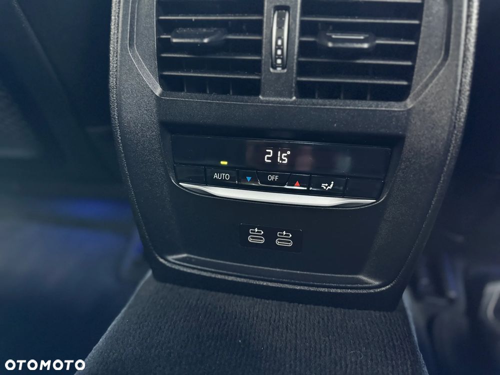 BMW Seria 3 318d M Sport - 40