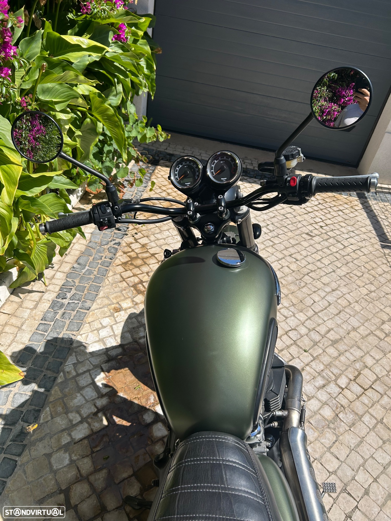 Triumph Scrambler - 15