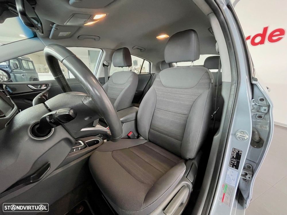 Hyundai Ioniq 1.6 GDI HEV Hybrid Tech - 8