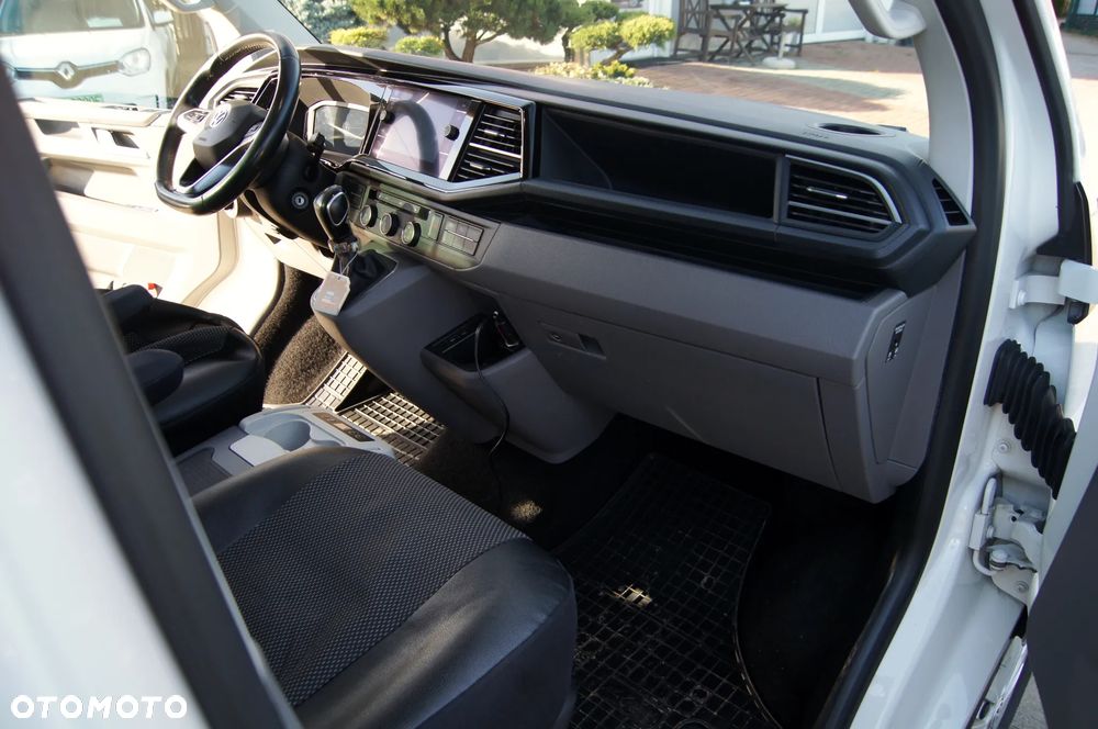 Volkswagen Transporter T6.1 TDI L2 DSG - 25