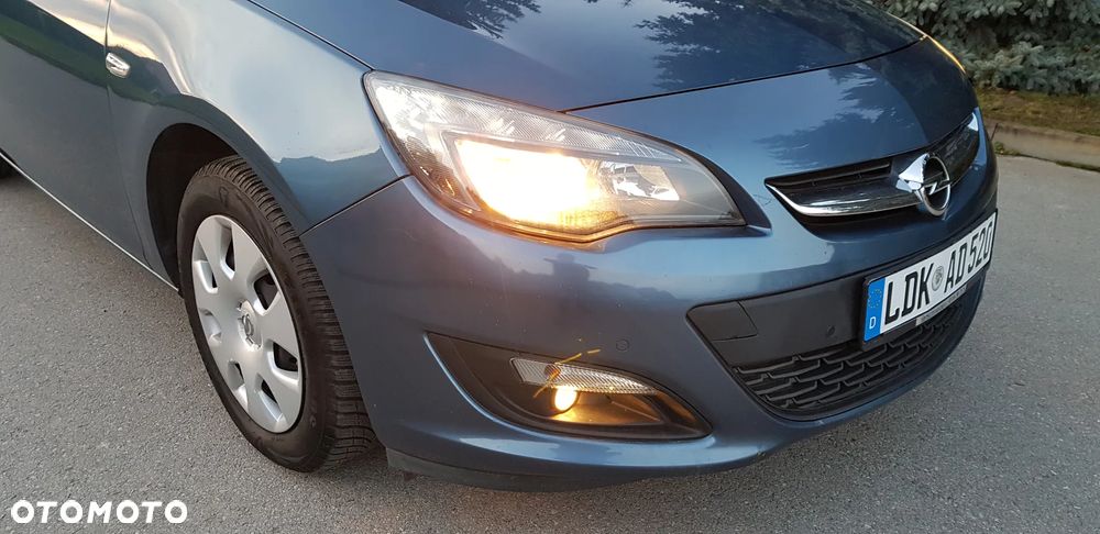 Opel Astra 1.4 Turbo Exklusiv - 9