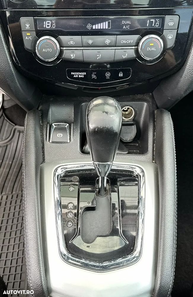 Nissan Qashqai 1.6 DCI Xtronic TEKNA - 12