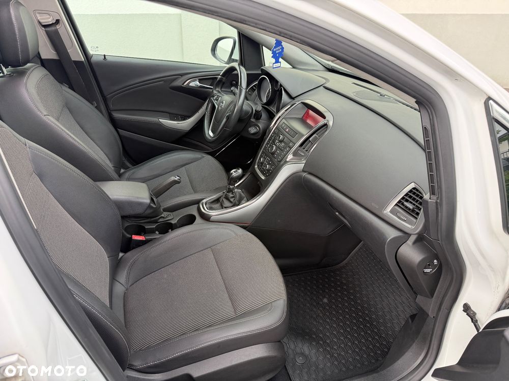 Opel Astra 1.4 T Cosmo - 6