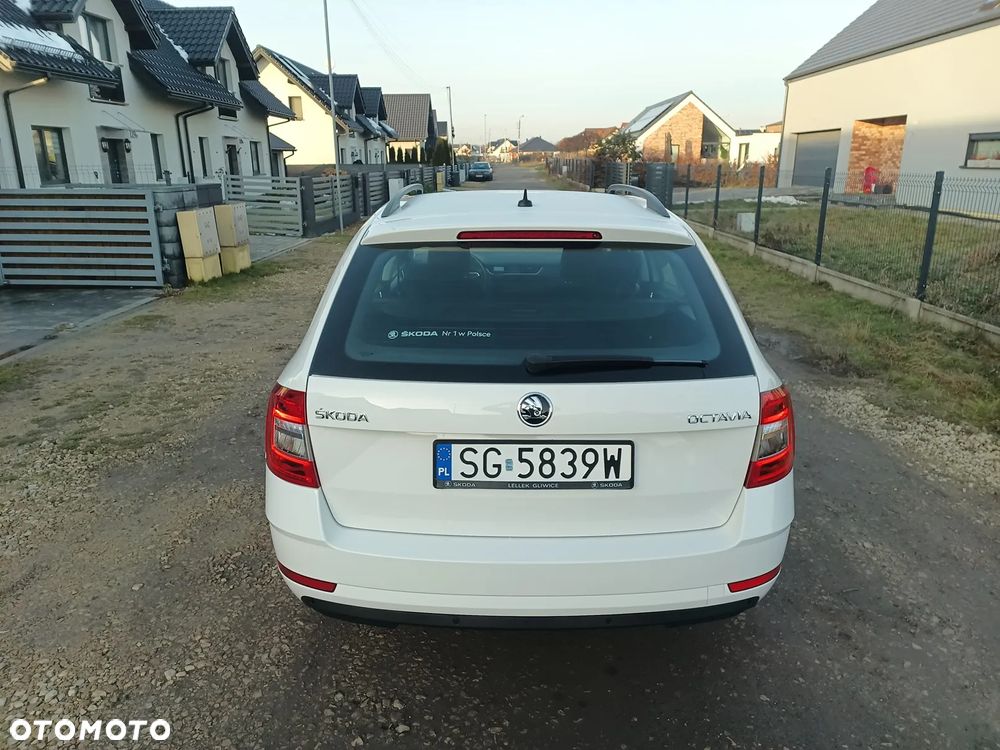 Skoda Octavia 1.6 TDI Ambition - 9