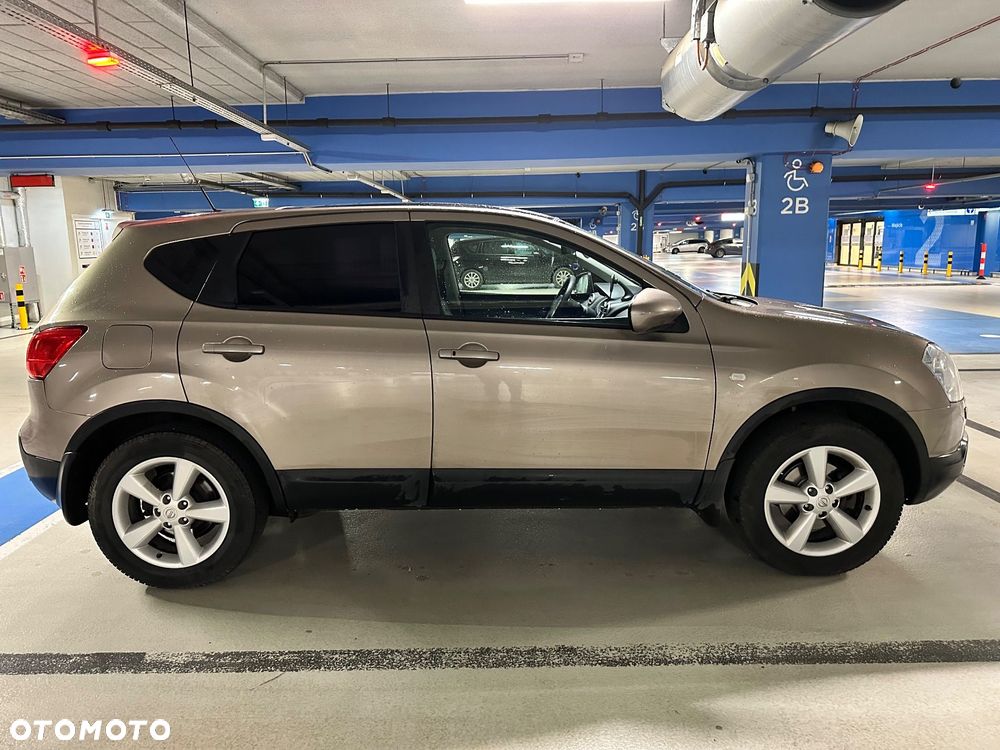 Nissan Qashqai 2.0 4 x 4 CVT tekna - 5