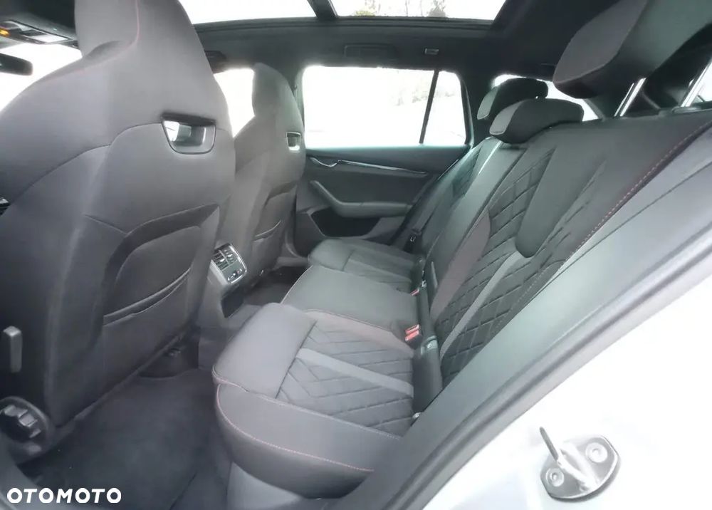 Skoda Octavia 2.0 TDI 4x4 RS DSG - 21