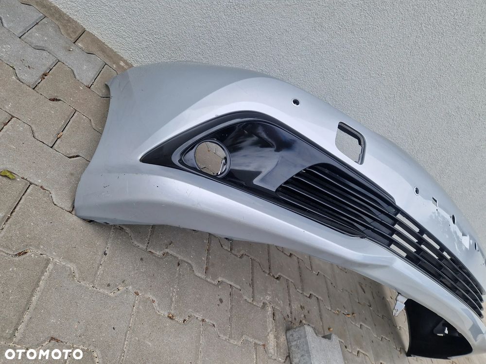 Zderzak Toyota Auris II lift 2015 - na pdc - 3