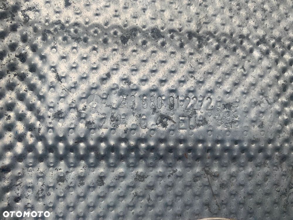 OSŁONY TERMICZNE PODWOZIA MERCEDES E-KLASA W213 KOMBI KOMPLET - 2