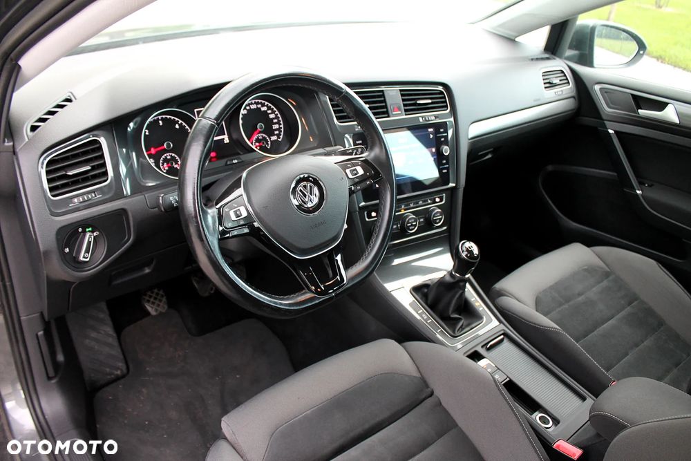 Volkswagen Golf 1.6 TDI (BlueMotion Technology) Comfortline - 13