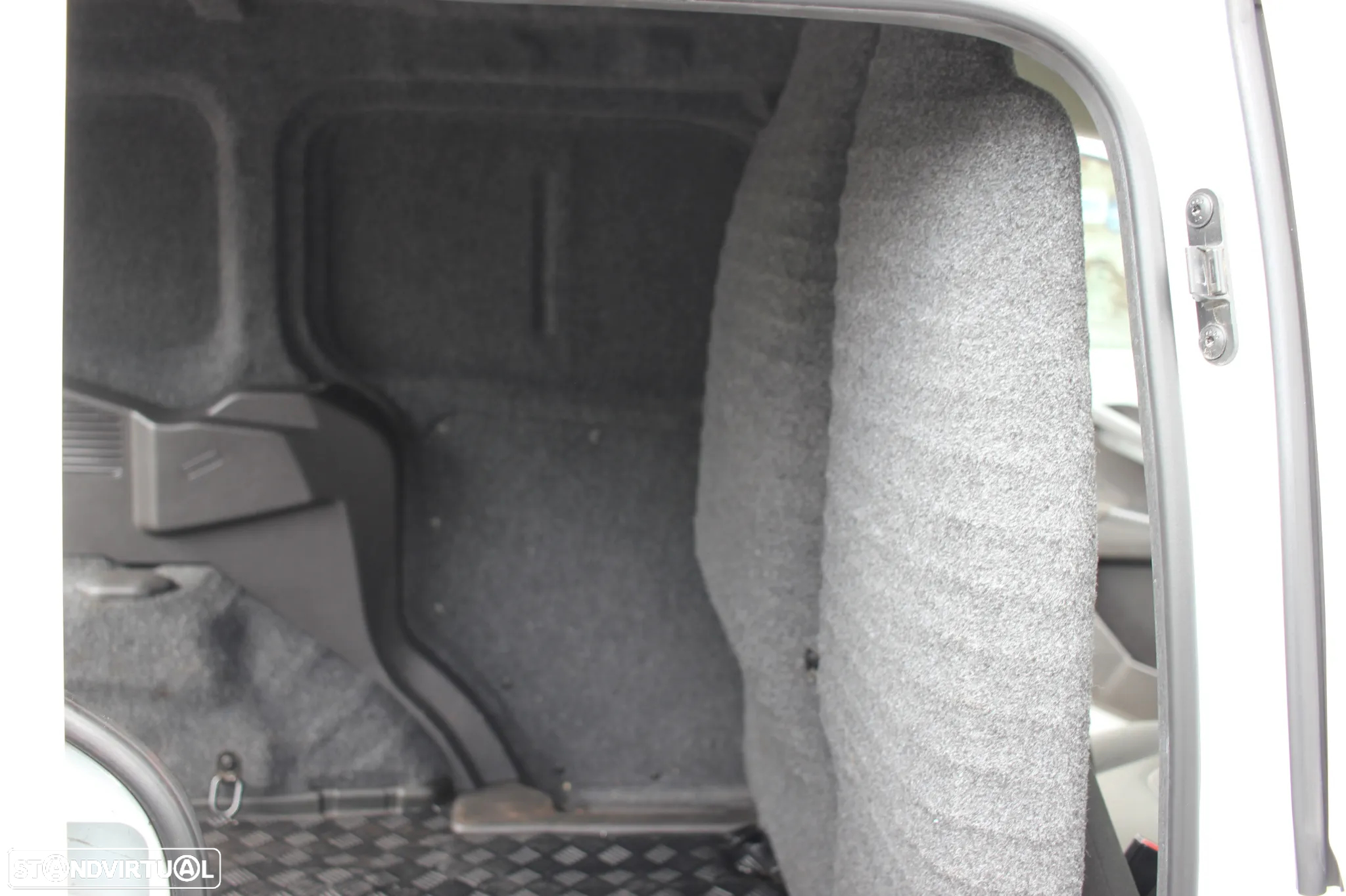 Ford TRANSIT COURIER - 9