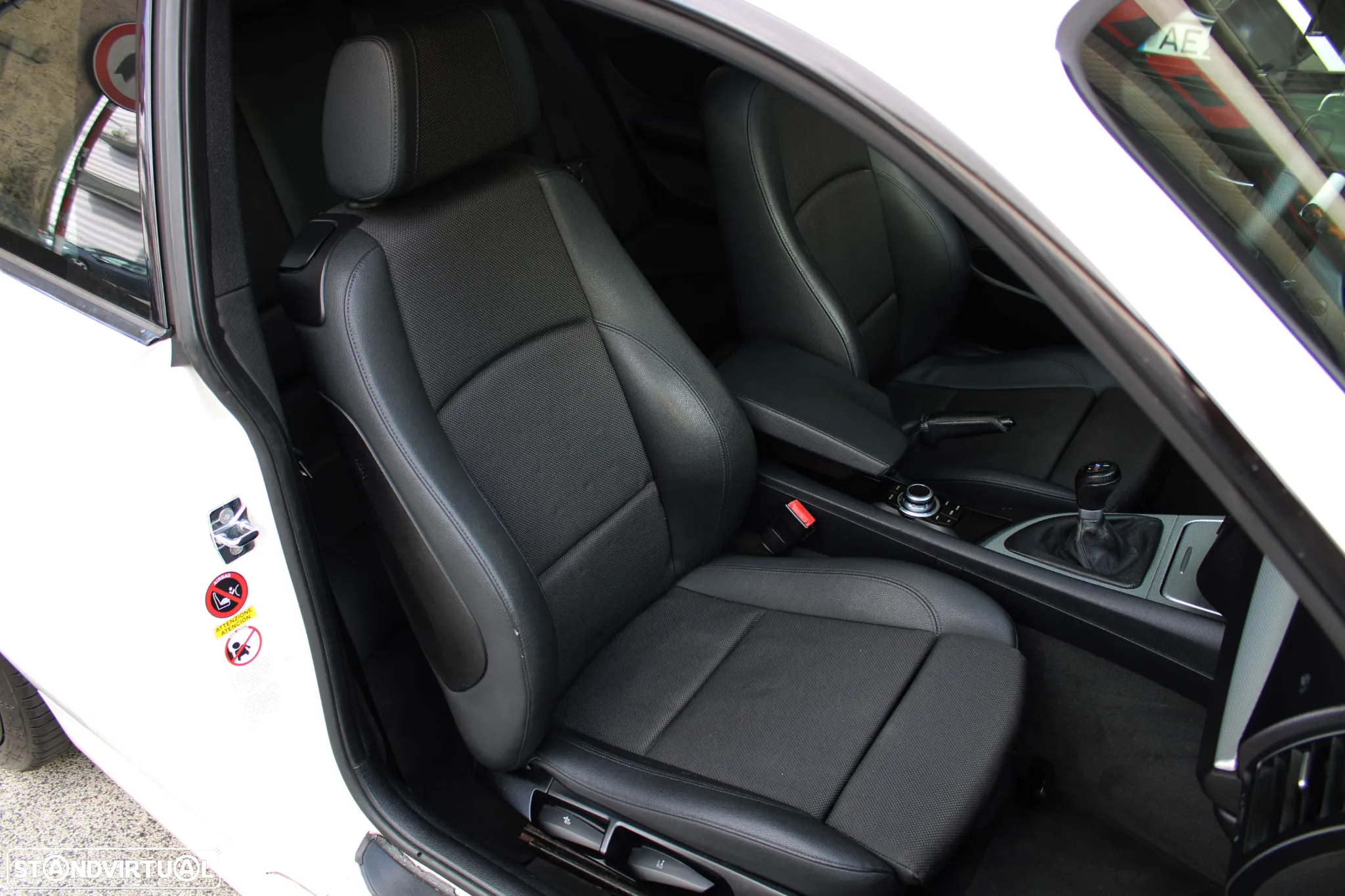 BMW 118 d Pack M - 26