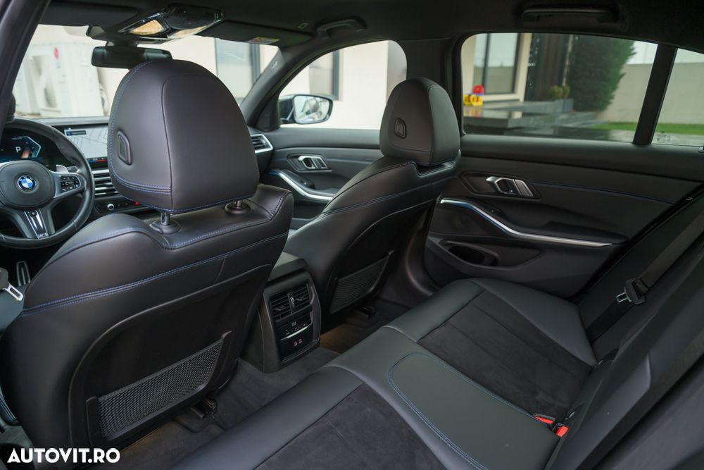 BMW Seria 3 320i xDrive Aut. Edition M Sport Shadow - 32
