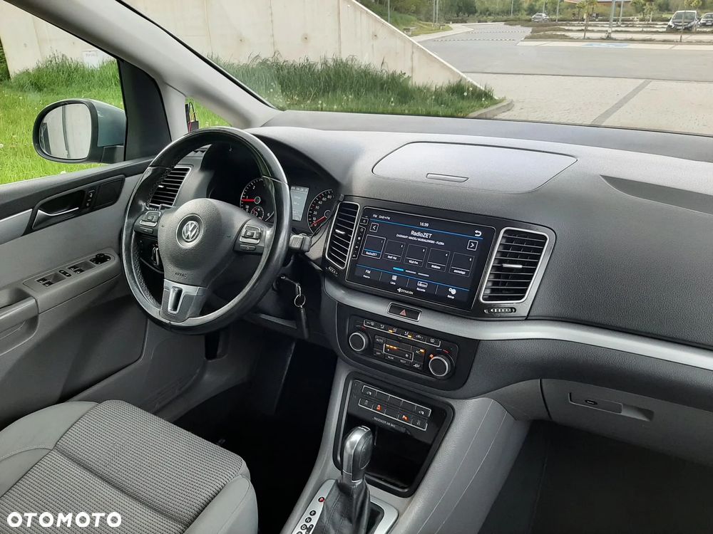 Volkswagen Sharan 2.0 TDI DSG BlueMotion Technology Trendline - 15