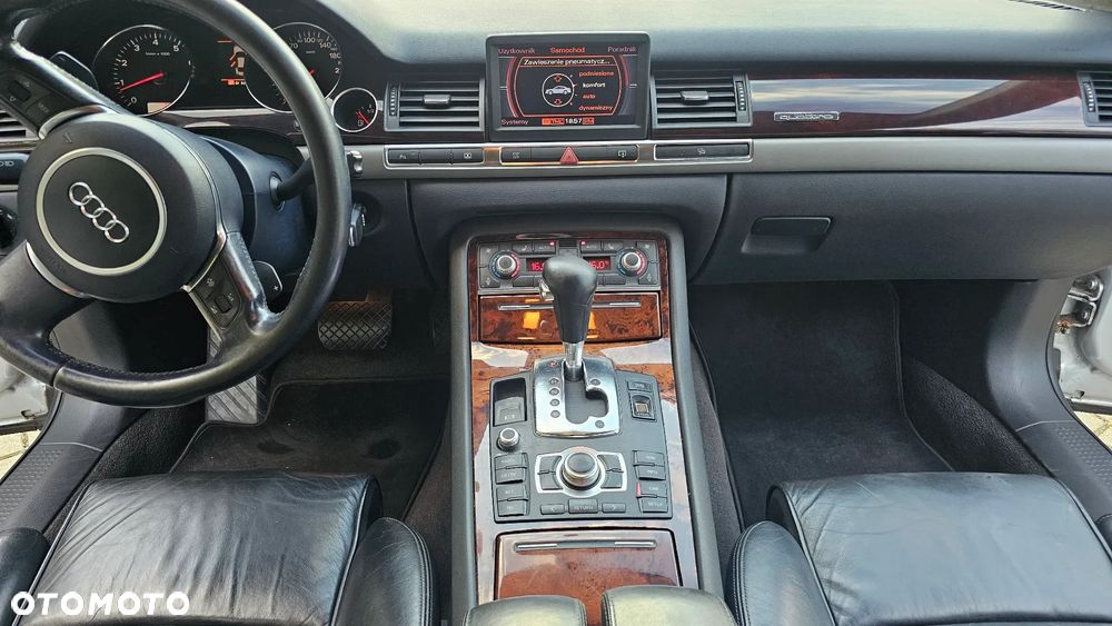 Audi A8 4.2 Quattro - 17