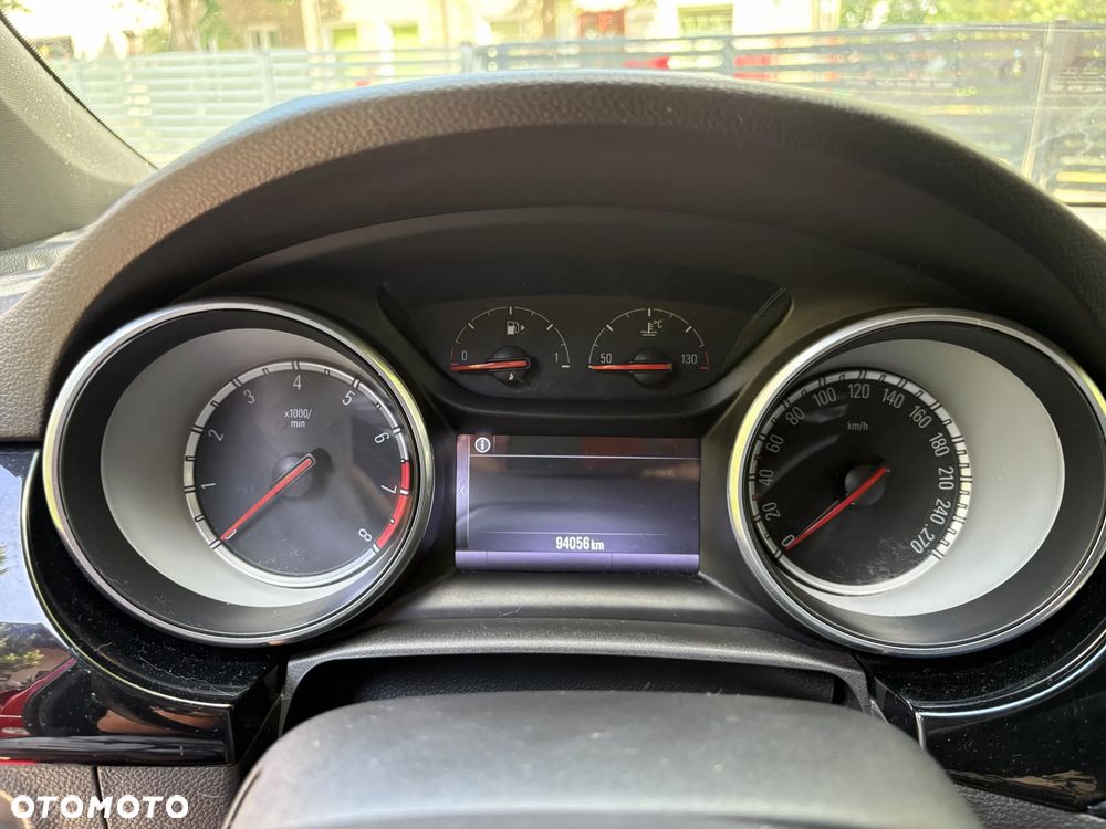 Opel Astra 1.4 T GPF Dynamic - 11