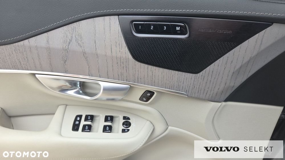 Volvo XC 90 B5 D AWD Plus Bright 7os - 23