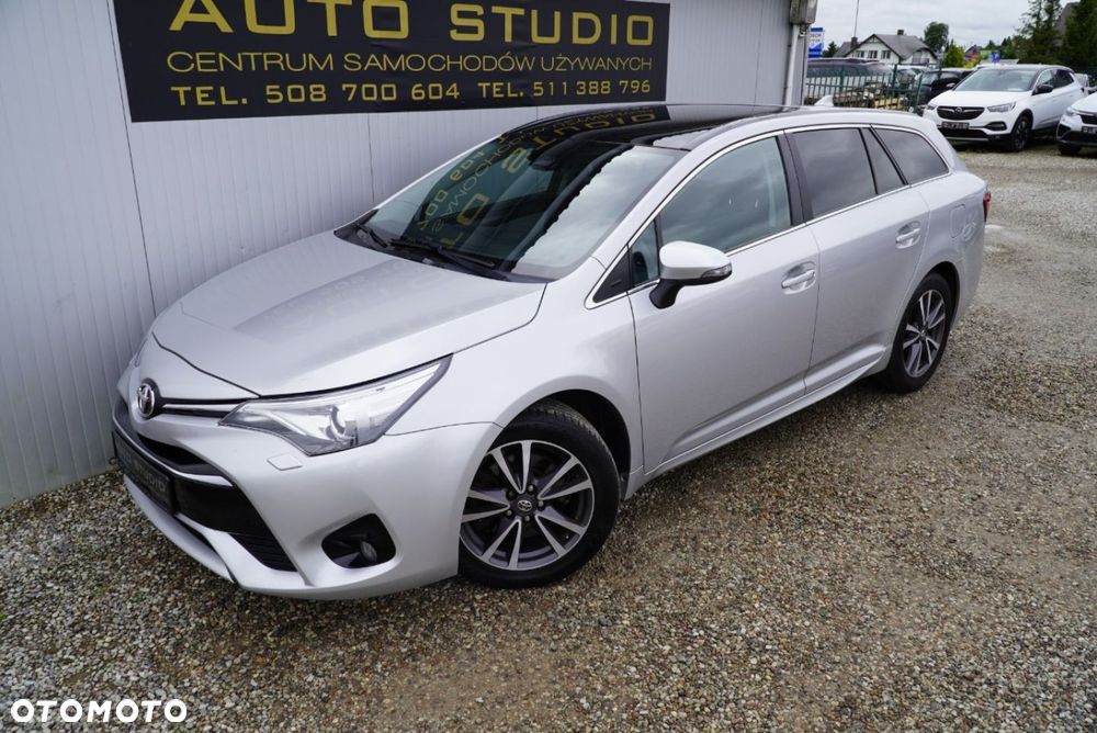 Toyota Avensis 2.0 D-4D Premium - 35
