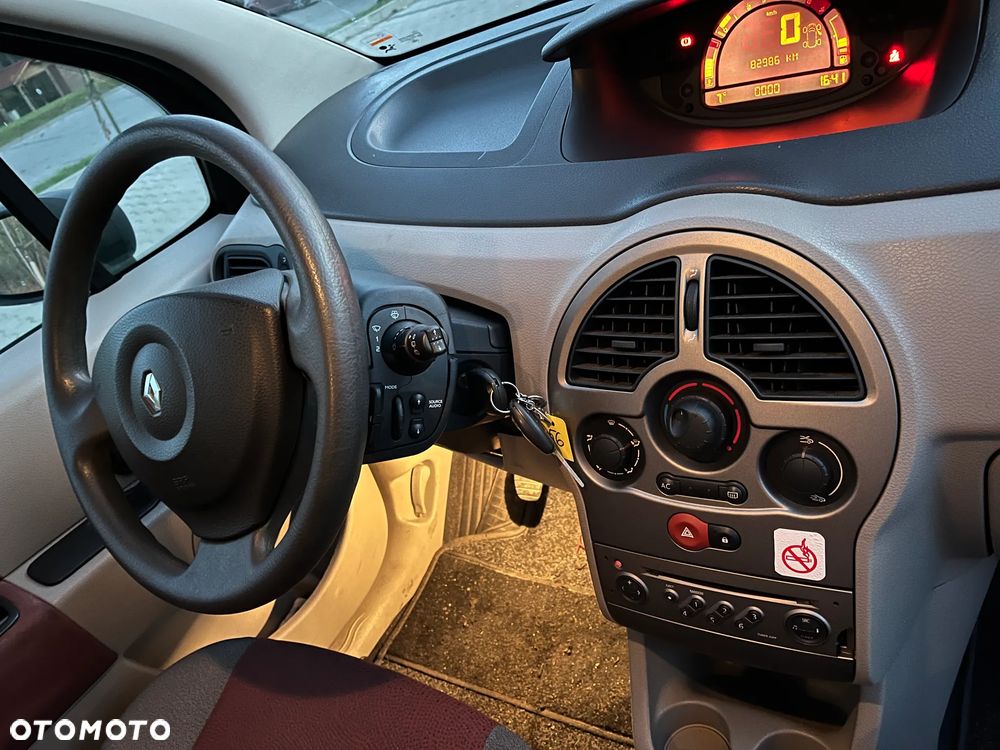 Renault Modus 1.6 16V Cite - 23