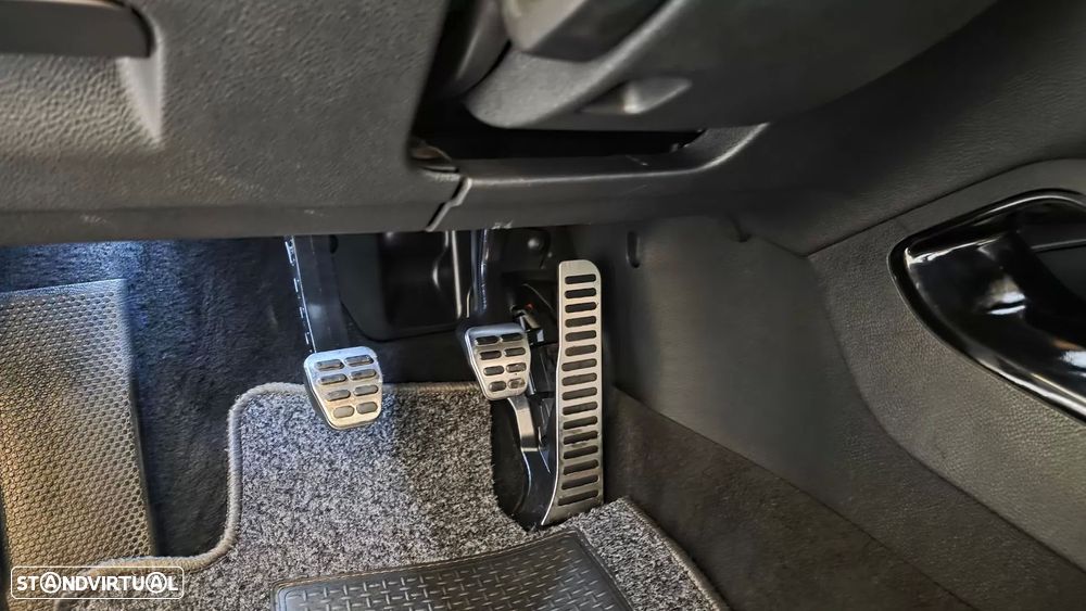 VW Scirocco 2.0 TDI Sport - 41