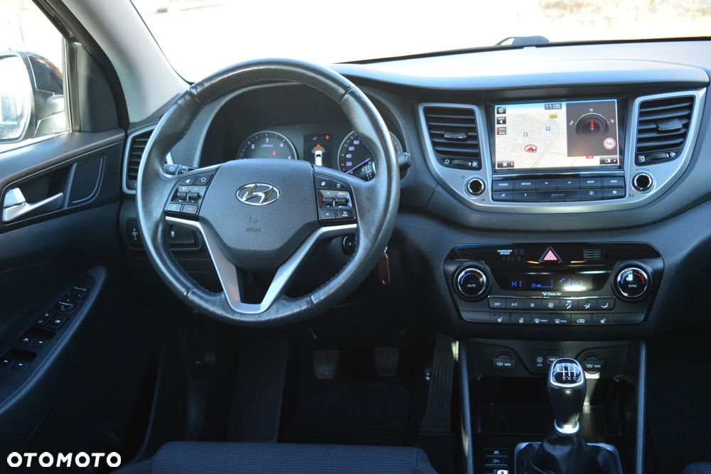 Hyundai Tucson 2.0 CRDI BlueDrive Comfort 2WD - 20