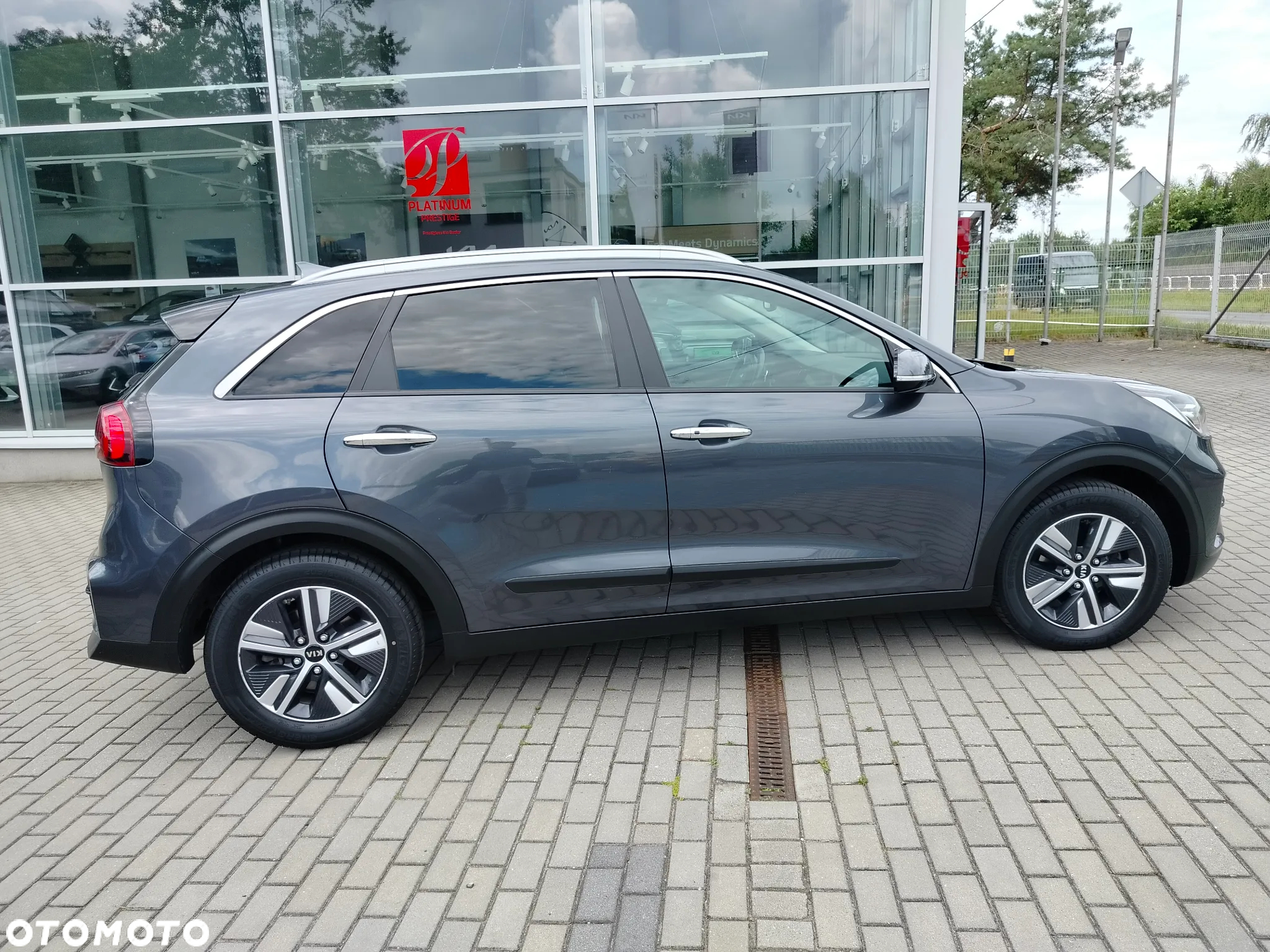 Kia Niro 1.6 GDI Hybrid L Business Line - 6