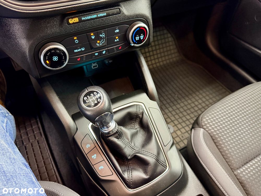 Ford Focus 1.5 EcoBlue STart-Stopp-System TITANIUM - 22