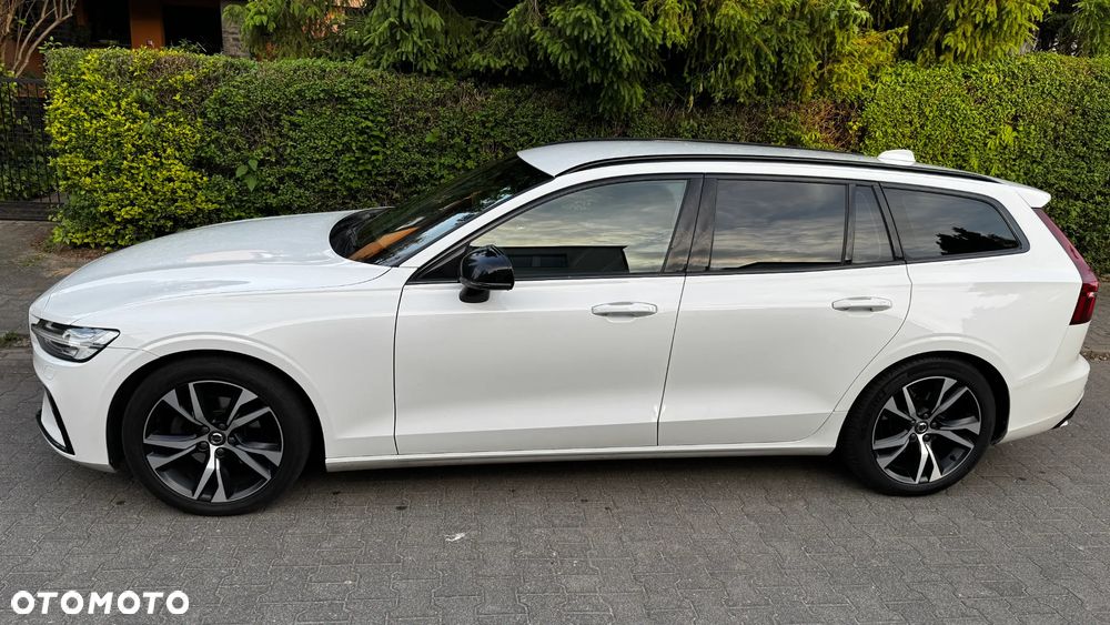 Volvo V60 B4 D R-Design - 2