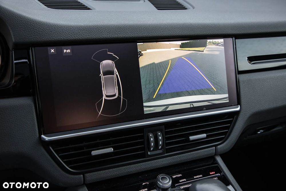 Porsche Cayenne Platinum Edition - 17