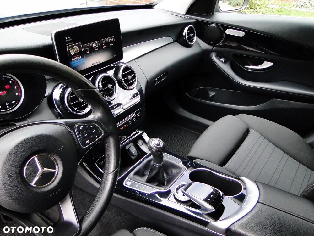 Mercedes-Benz Klasa C 200 Avantgarde - 25