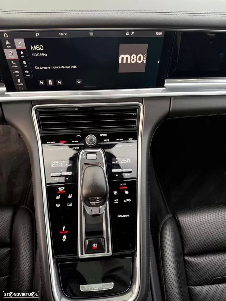 Porsche Panamera 4 E-Hybrid - 12