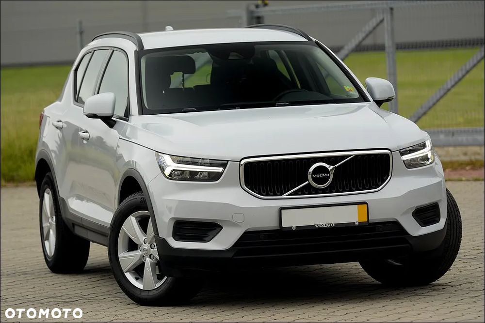 Volvo XC 40 D3 SCR Momentum - 2