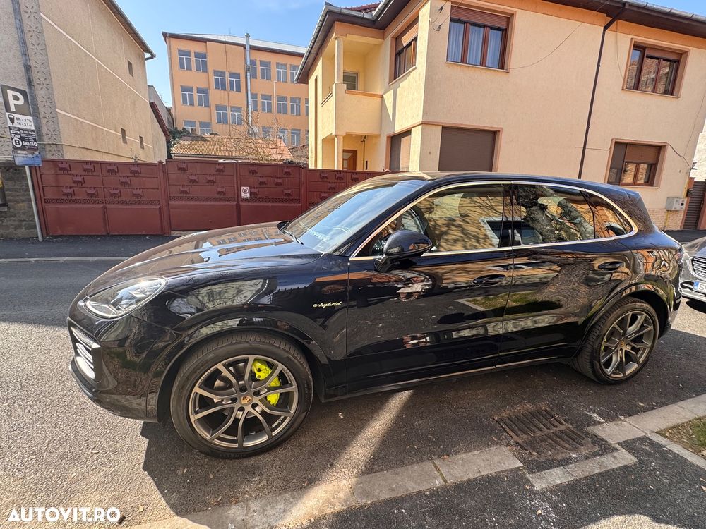 Porsche Cayenne Tiptronic S Platinum Edition - 10