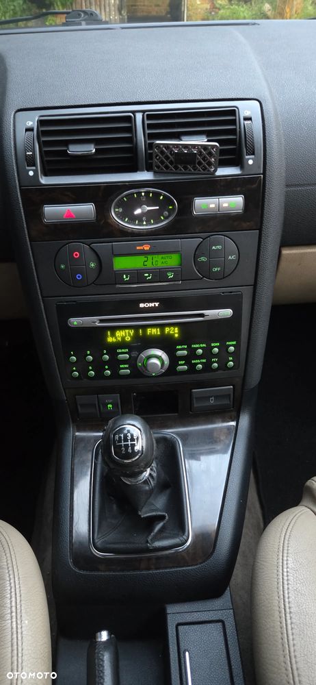 Ford Mondeo 2.2 TDCi Ghia - 11