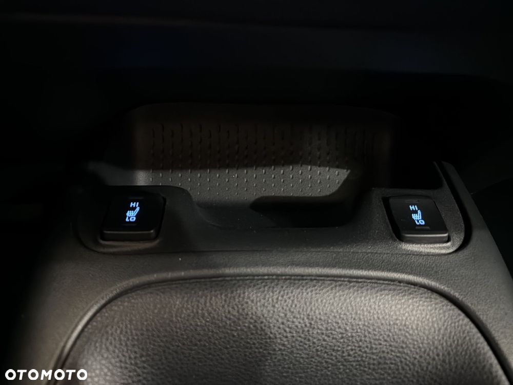 Toyota Corolla 1.8 Hybrid Comfort - 19