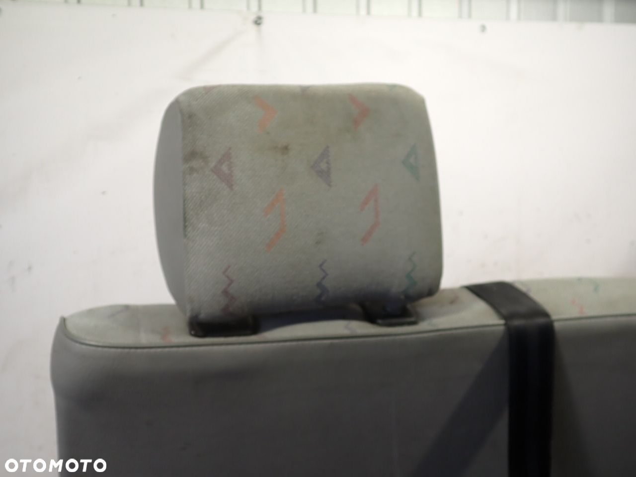 FOTEL BLIŹNIAK DRUGI RZĄD VOLKSWAGEN T4 TRANSPORTER 1.9 - 4
